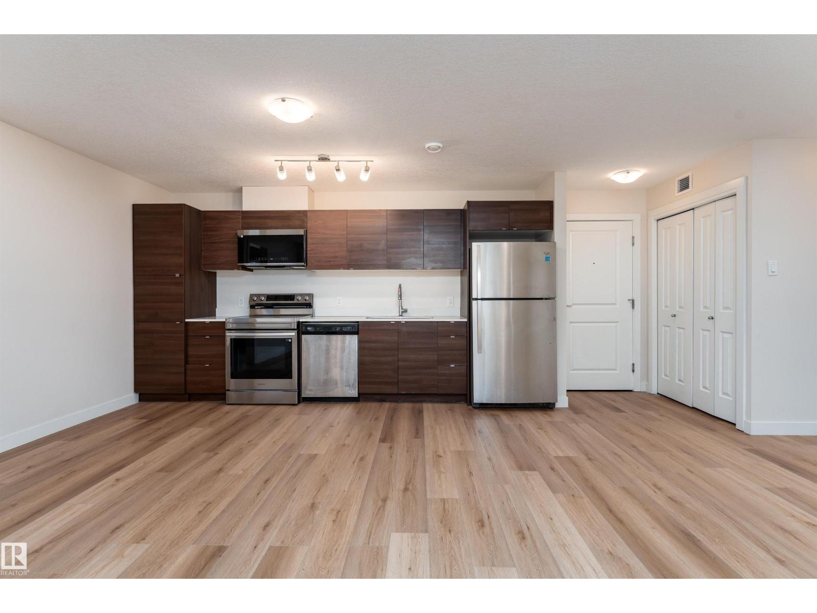 #105C 9517 160 Avenue NW, photo 21