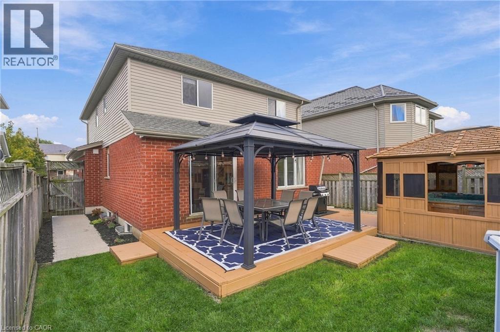 99 Stiefelmeyer Crescent — photo 40