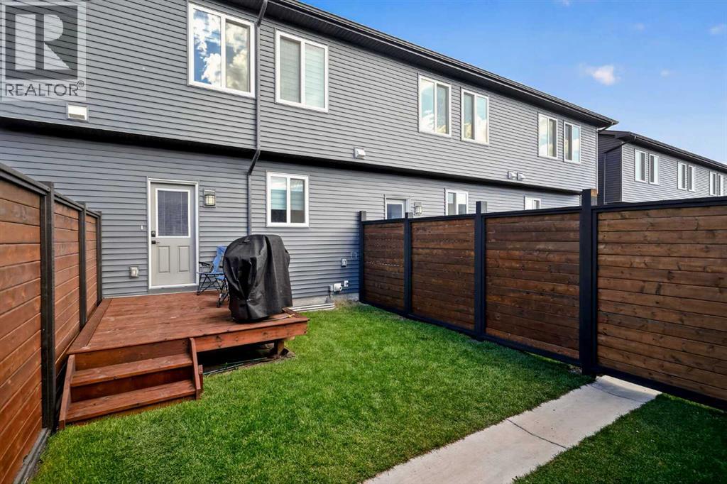 743 Wolf Willow Boulevard SE - photo 36