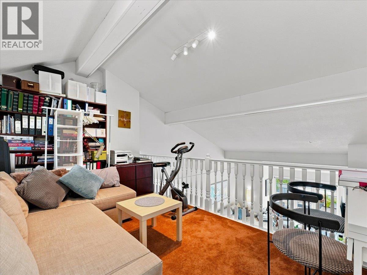 16 1620 BALSAM STREET, Vancouver - Image 1