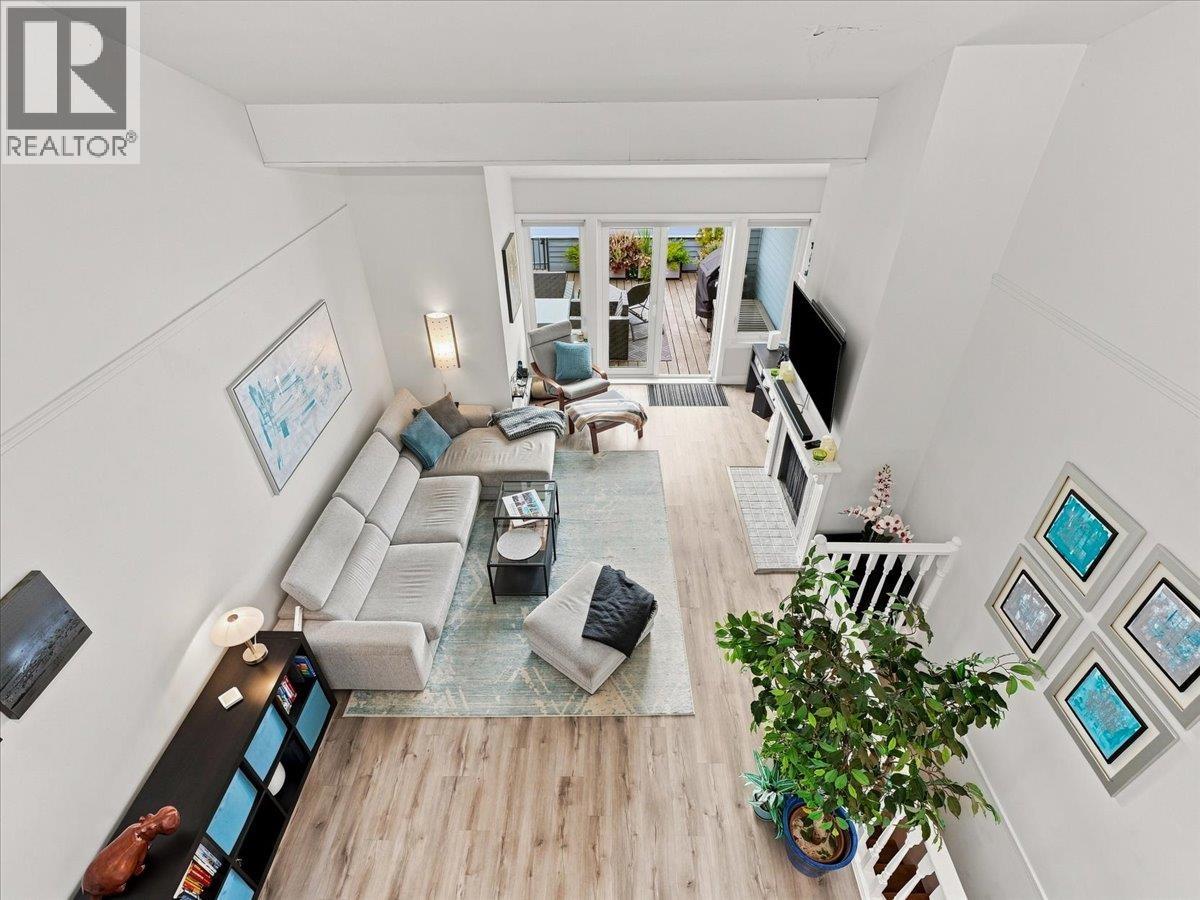 16 1620 BALSAM STREET, Vancouver - Image 1