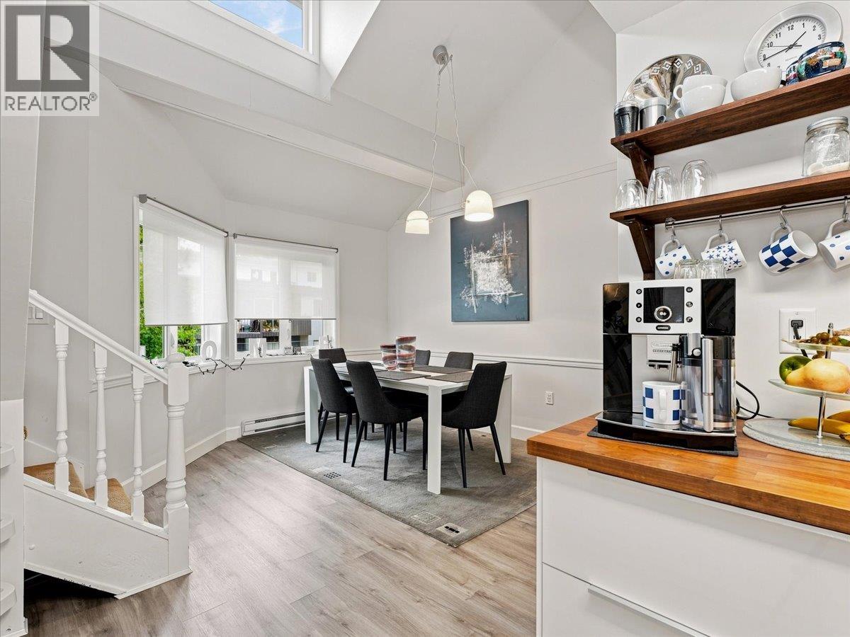 16 1620 BALSAM STREET, Vancouver - Image 1