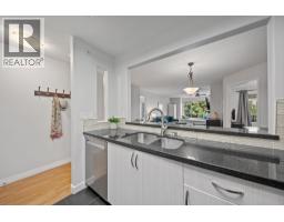 302 6745 Station Hill Court, Burnaby, BC V3N4Z4 Photo 11