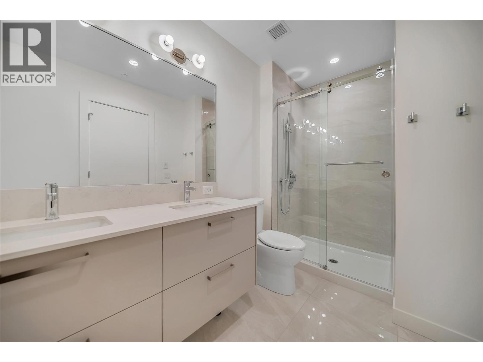 #418 3300 Lakeshore Drive - 9