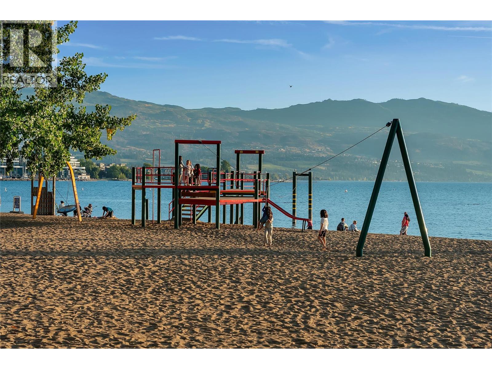 3300 Lakeshore Drive Unit# 418, Kelowna