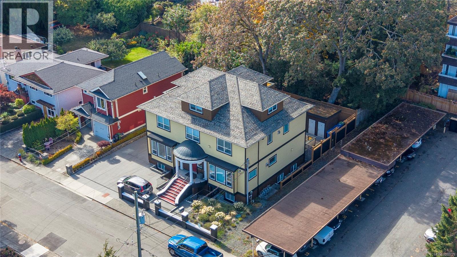 1064 Beverley Pl, Victoria - Image 1