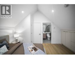 1 3623 Triumph Street, Vancouver, BC V5K1V4 Photo 12