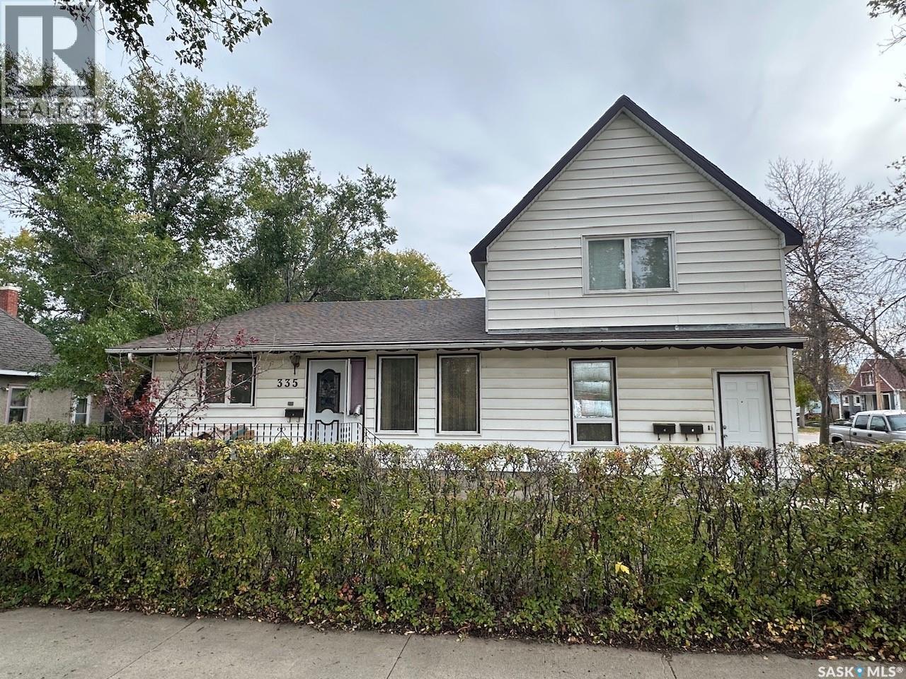 335 main STREET S - 1