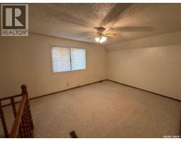 335 Main Street S, Moose Jaw, SK S6H4V8 Photo 17