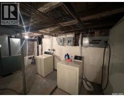 335 Main Street S, Moose Jaw, SK S6H4V8 Photo 38