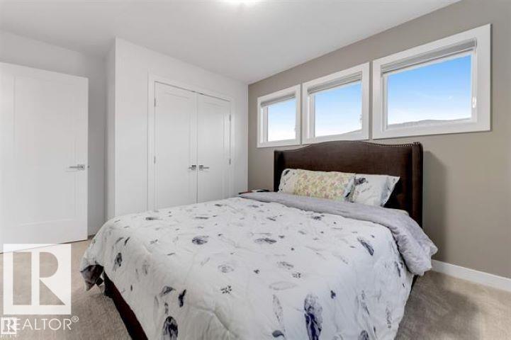 718 CHARLESWORTH WY SW - 32