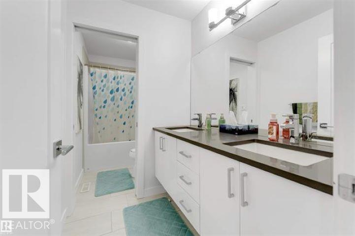 718 CHARLESWORTH WY SW - 38