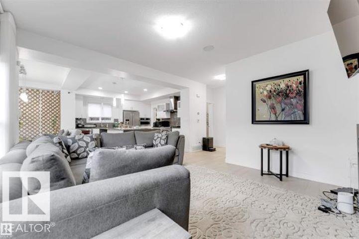 718 CHARLESWORTH WY SW - 8