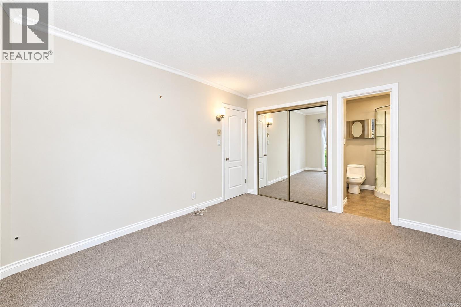 #16 278 Island Hwy - 32