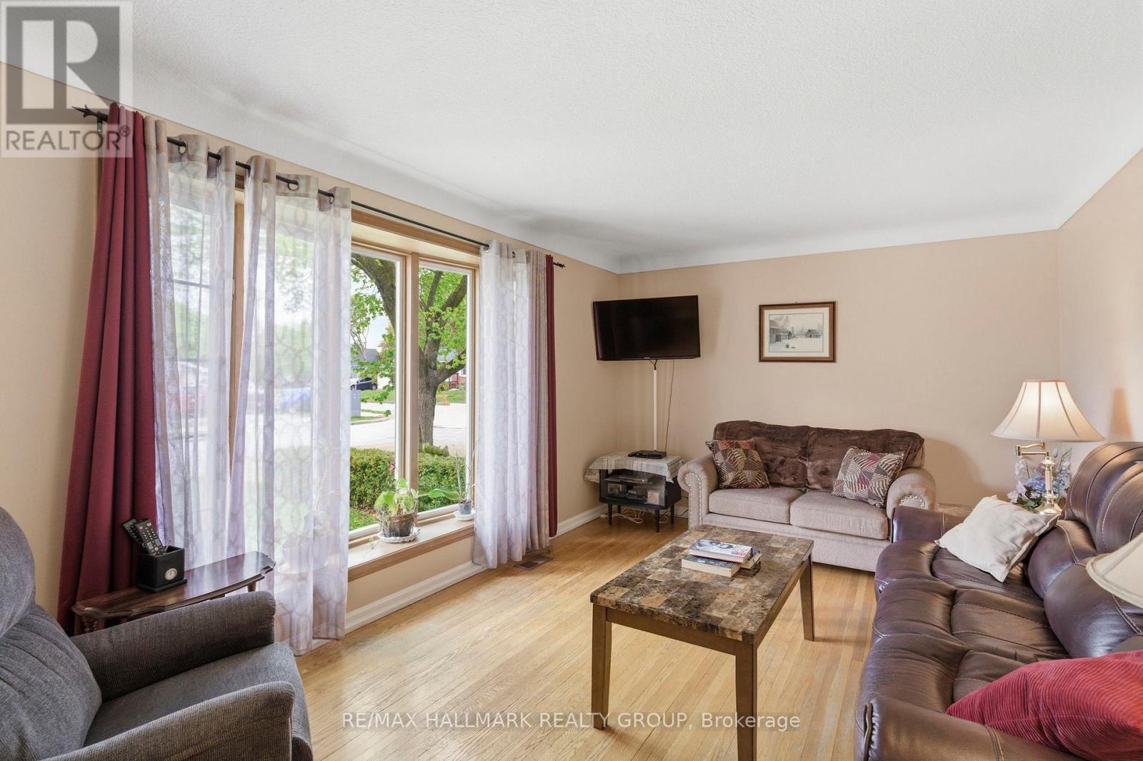23 ALDERSHOT AVENUE - 6