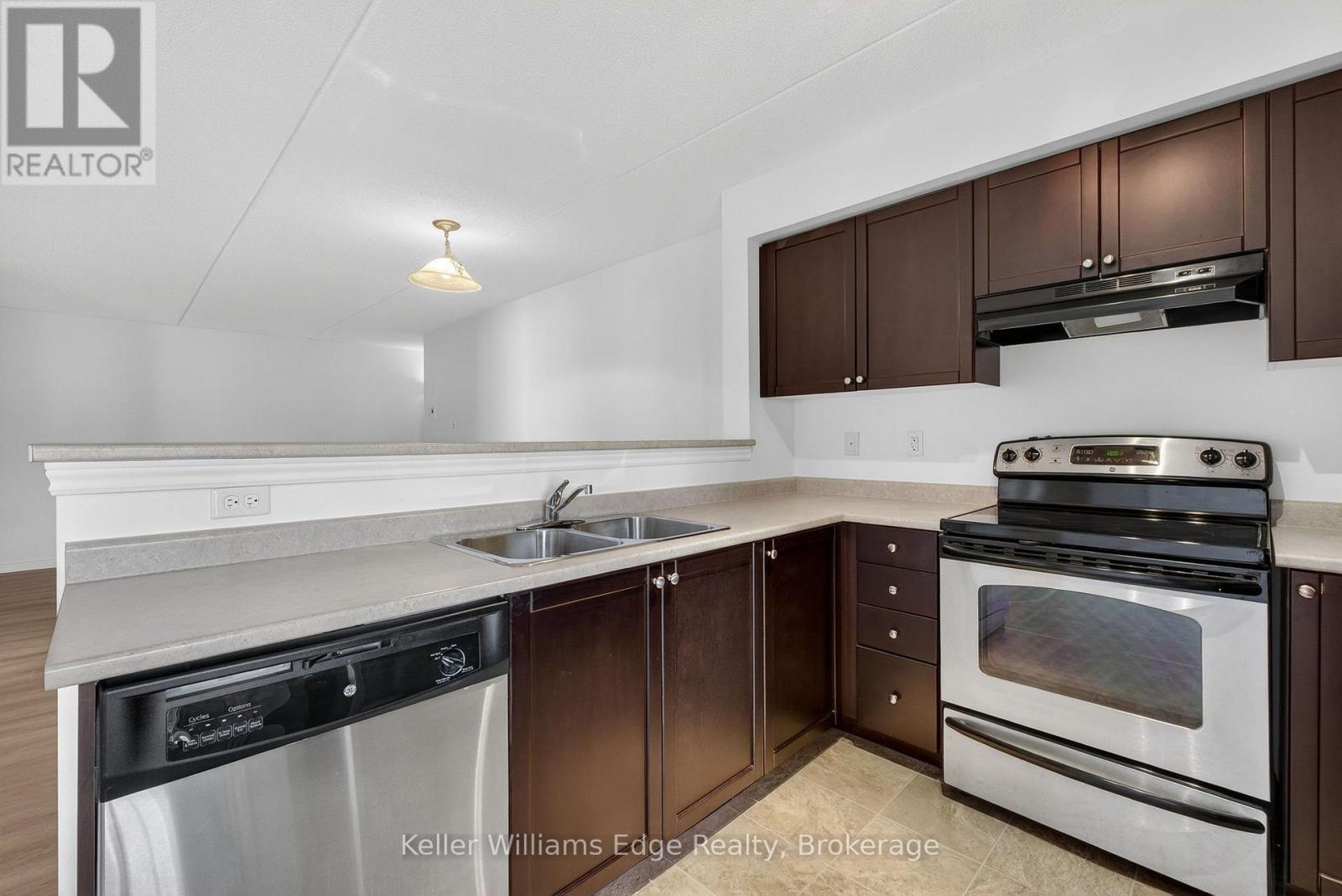 1350 Main Street East — photo 17