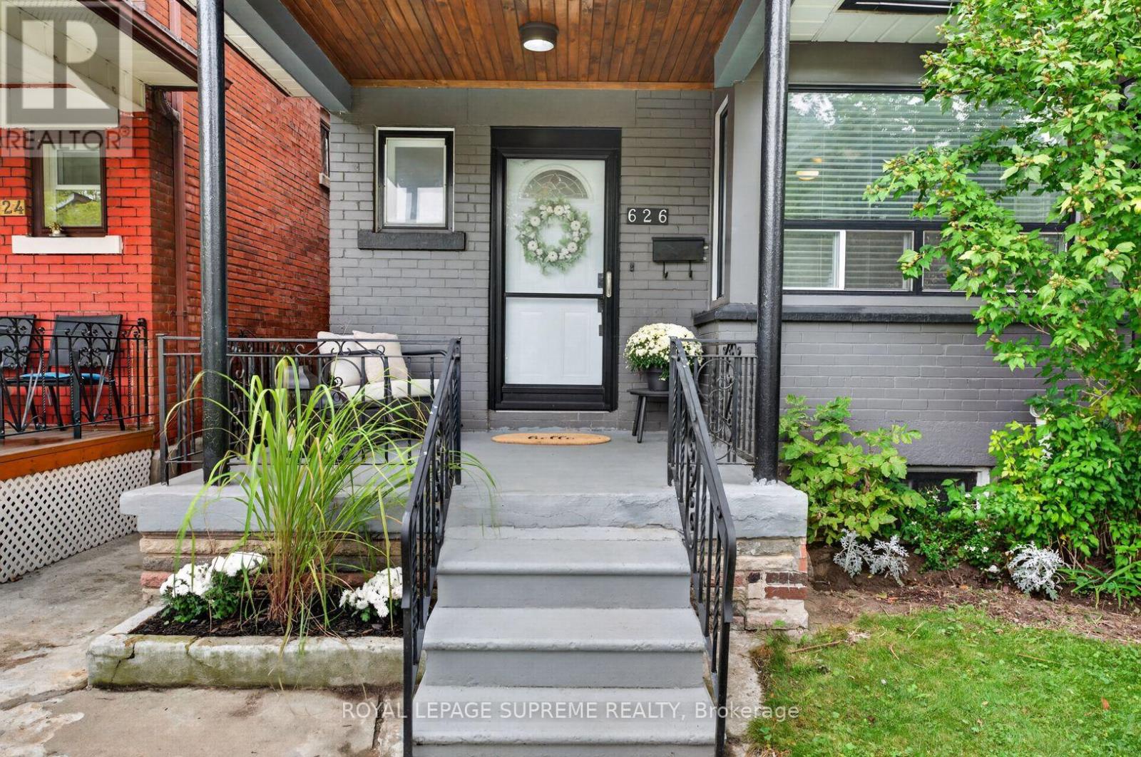 626 MANNING AVENUE - 2