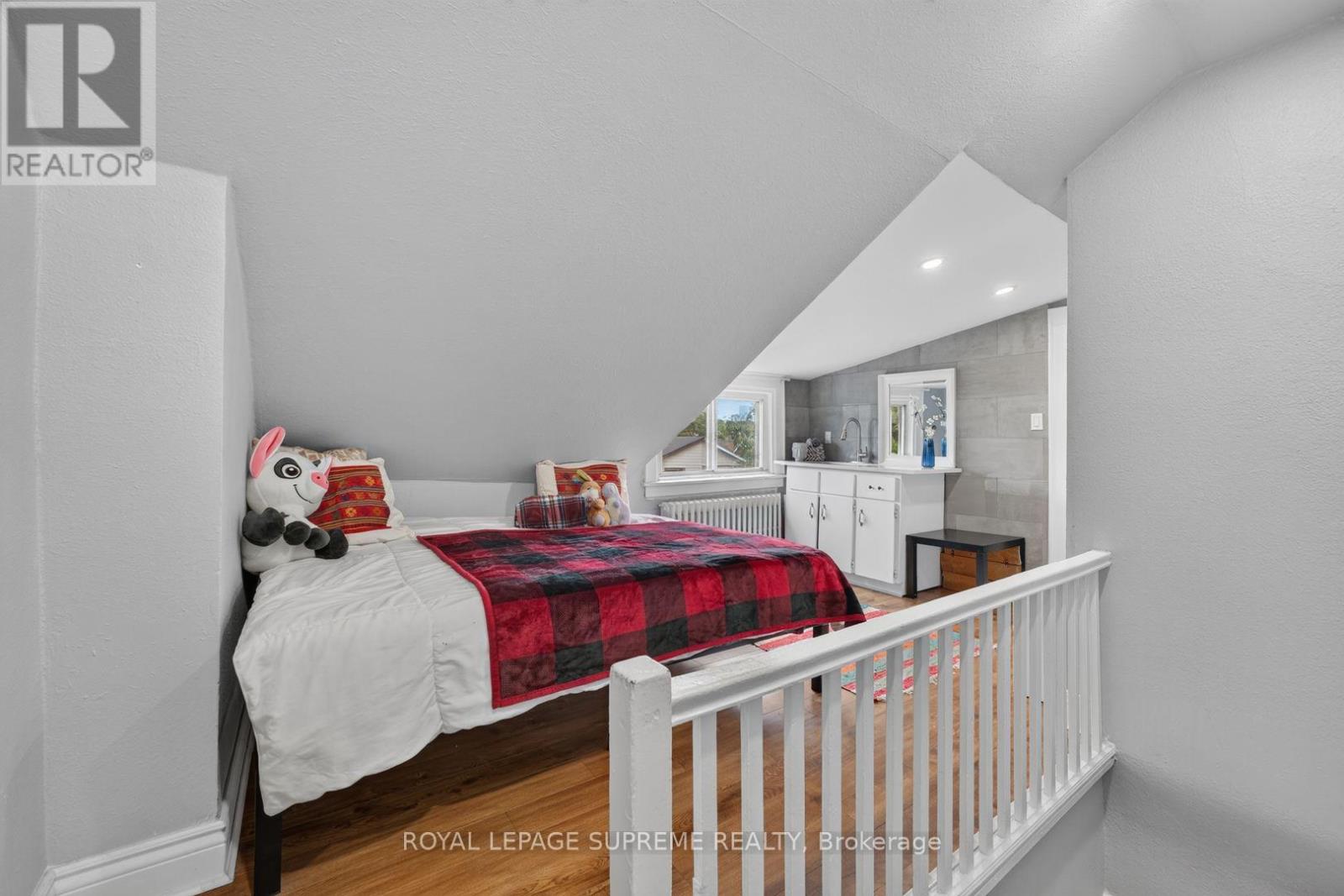 626 Manning Avenue — photo 22