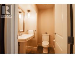 102/104a 1376 Lynburne Pl, Langford, BC V9B6S1 Photo 12