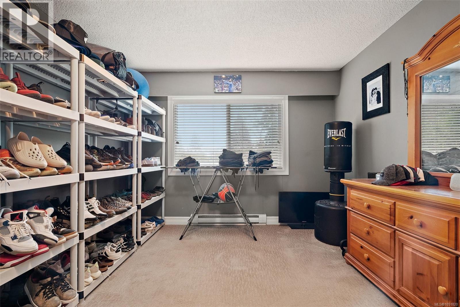  4086 Quadra Street, Saanich