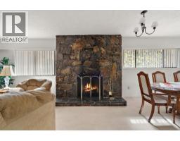 Entrance - 4086 Quadra St, Saanich, BC V8X1K6 Photo 22