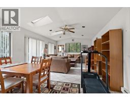 4086 Quadra St, Saanich, BC V8X1K6 Photo 29