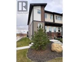 702 Wolf Willow Boulevard SE - photo 2