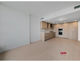 22xx 13768 100 Avenue, Surrey, BC V3T0V2 Photo 8