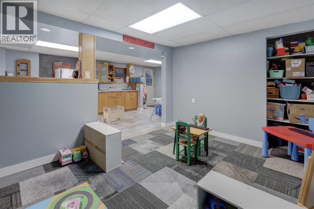 2314 26 Street - Image 23