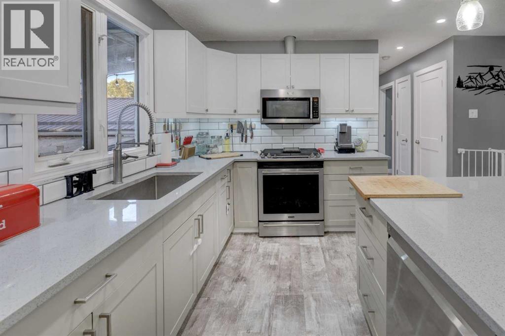 2314 26 Street - 11