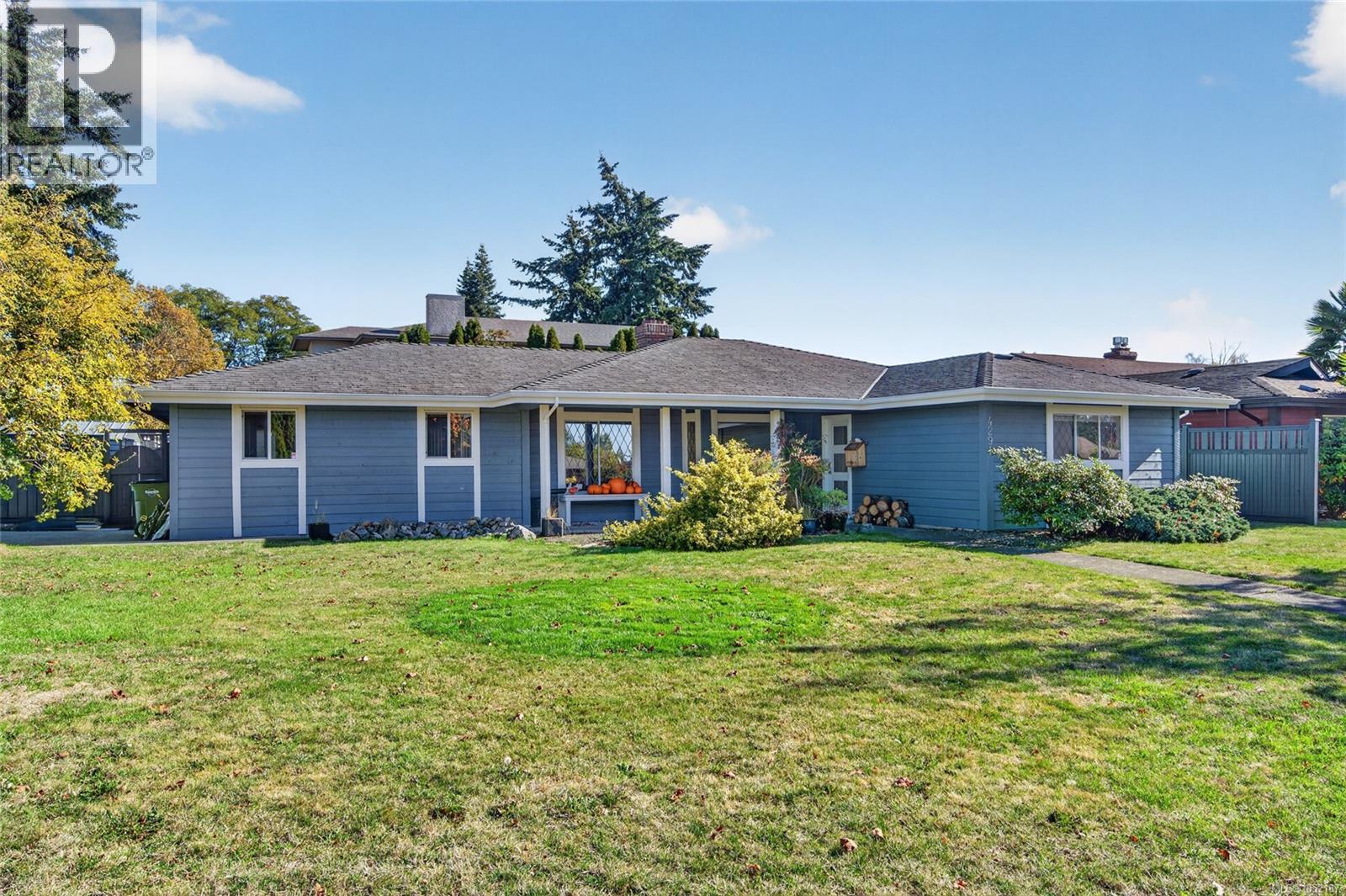 4291 Burbank Cres - 38