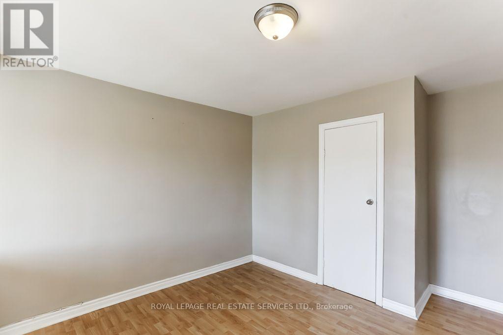 1695 Coram Crescent — photo 16