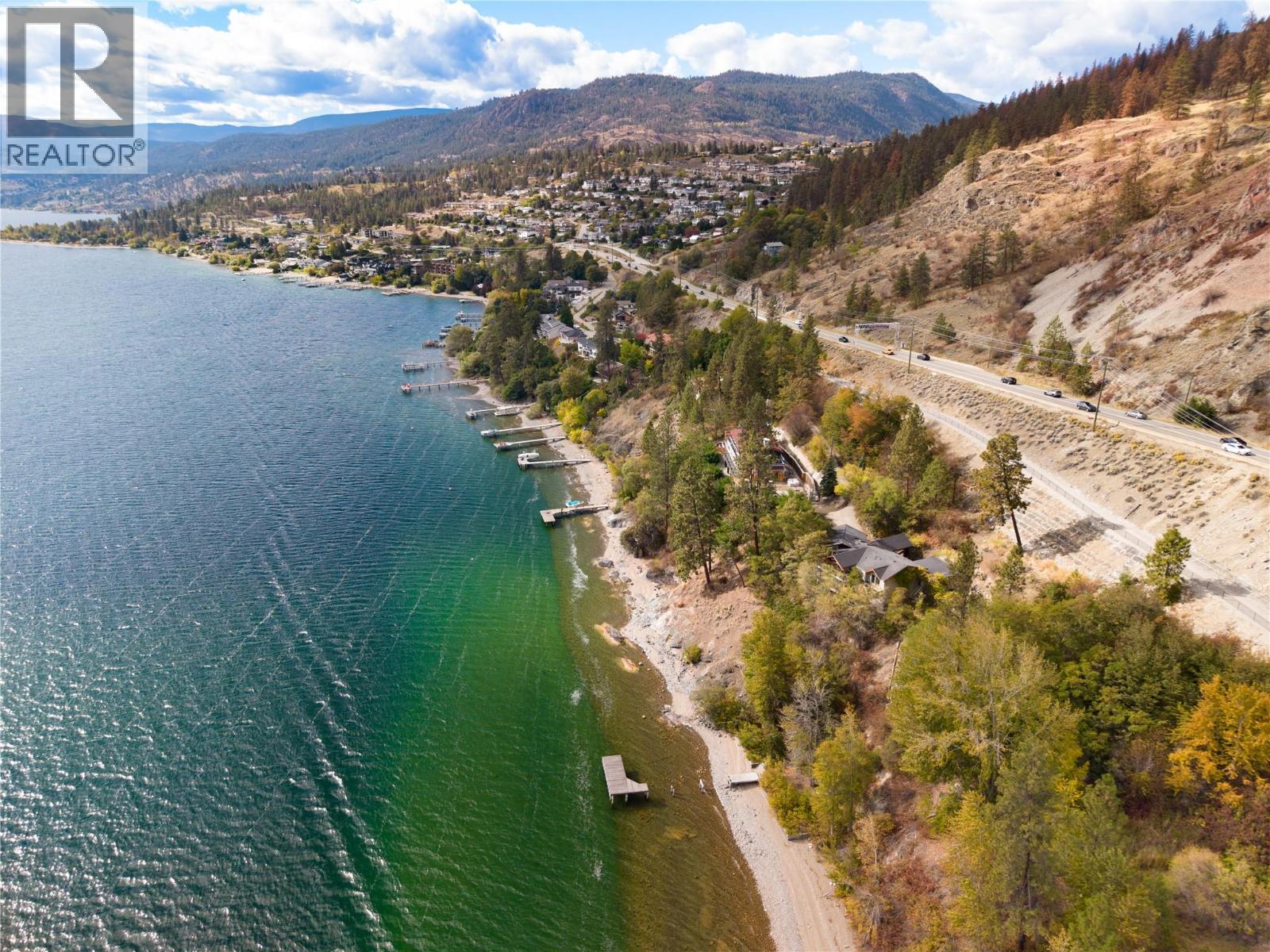 5181 Robinson Lane, Peachland
