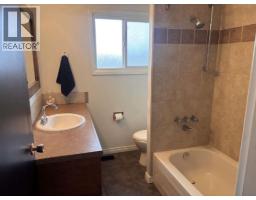 Recreation room - 725 Ross Avenue, Penticton, BC V2A3A5 Photo 7