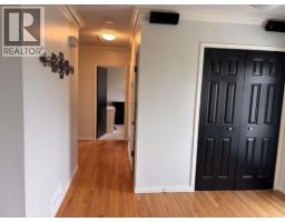 4pc Bathroom - 725 Ross Avenue, Penticton, BC V2A3A5 Photo 8