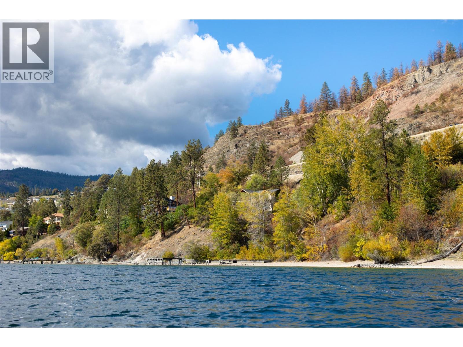 5181 Robinson Lane, Peachland