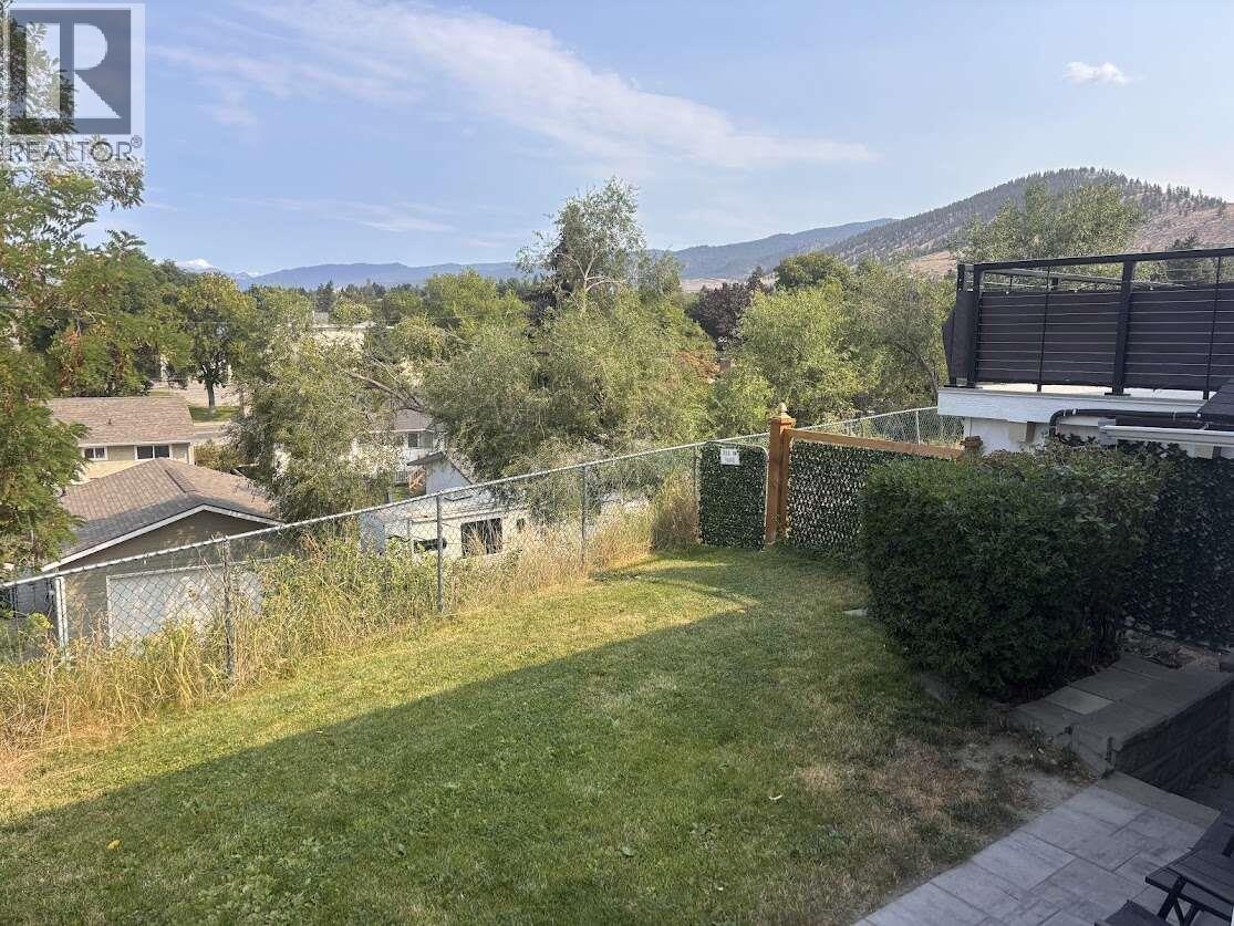 725 Ross Avenue, Penticton