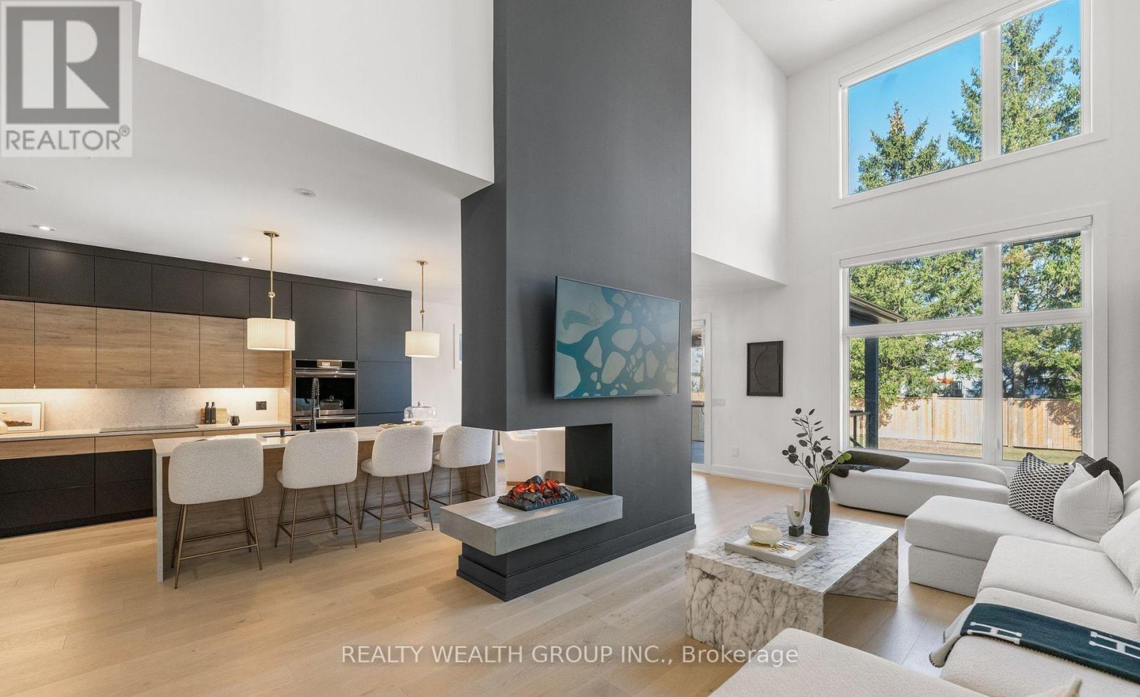 4636 LEE AVENUE - 17