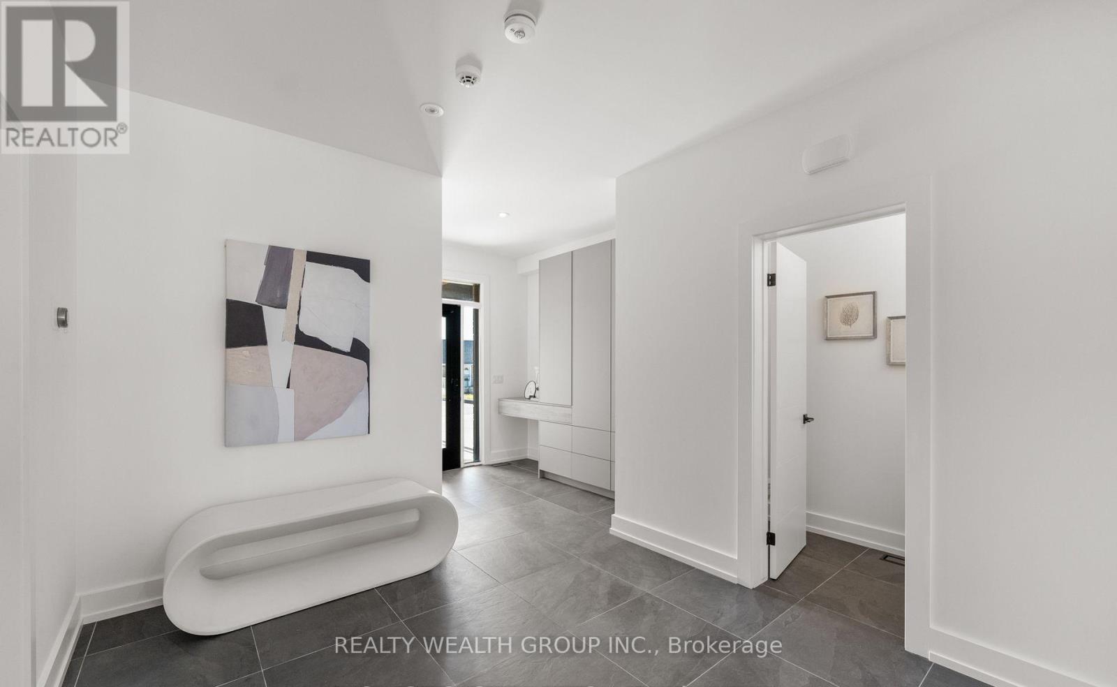 4636 LEE AVENUE - 3