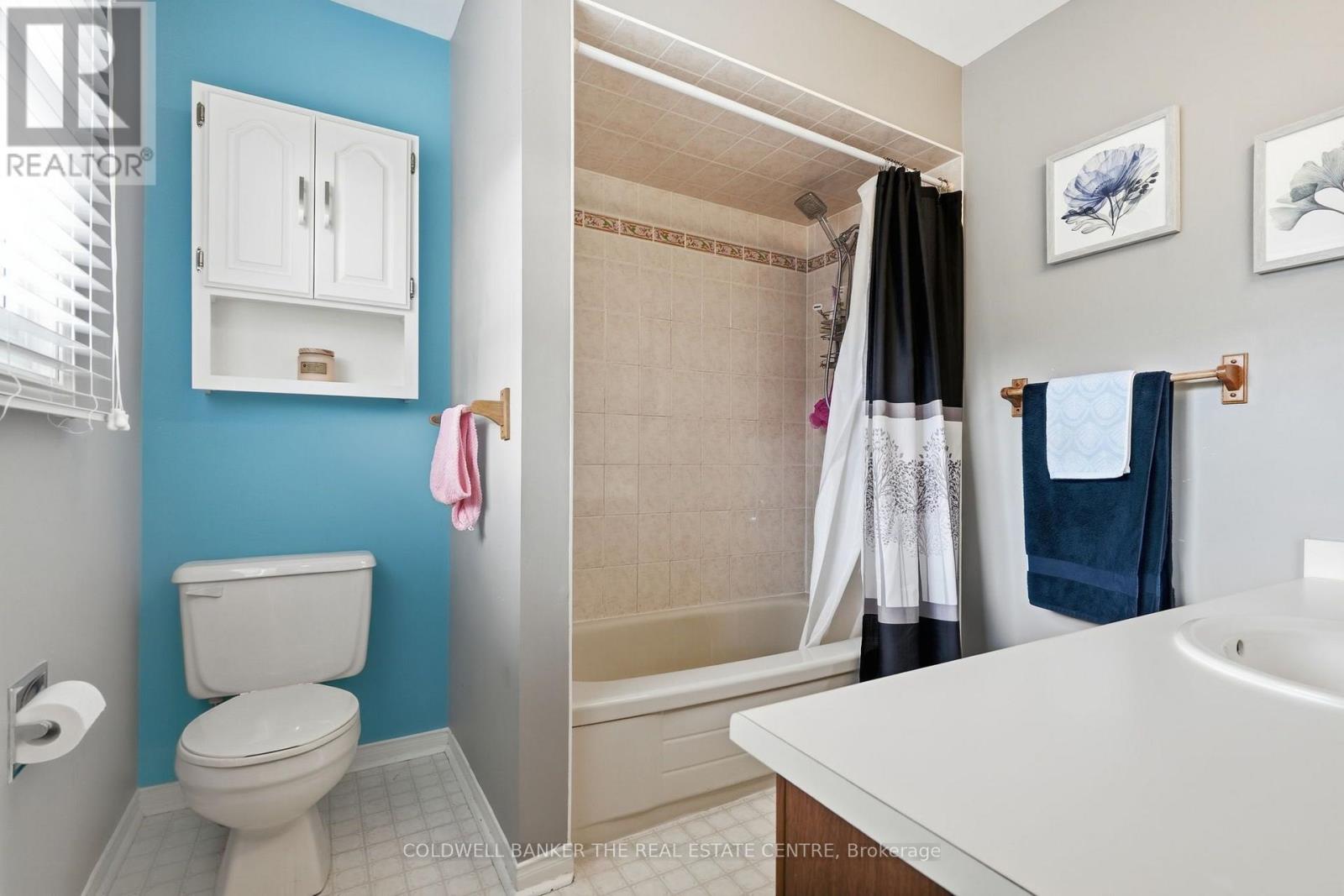 31 KARSH CRESCENT, Hamilton (Waterdown) — photo 11