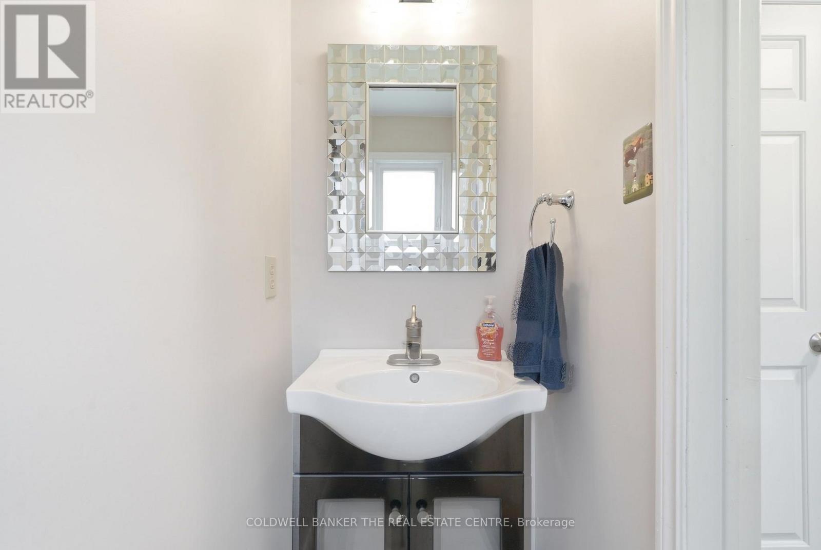 31 KARSH CRESCENT - 31