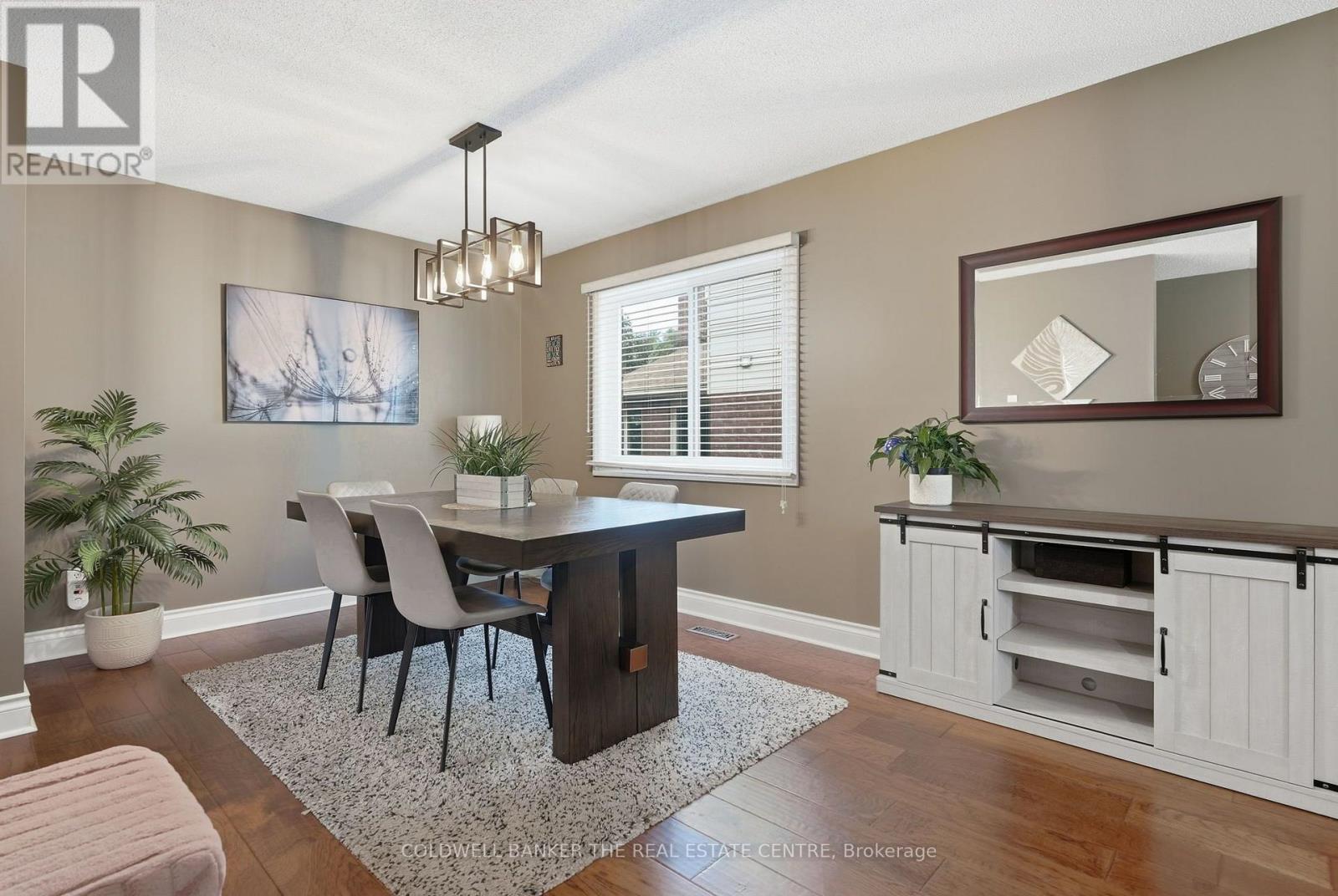 31 KARSH CRESCENT - 7