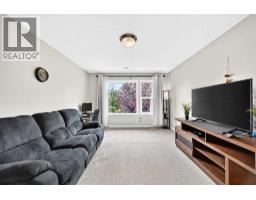 153 Cranleigh Bay SE - photo 31