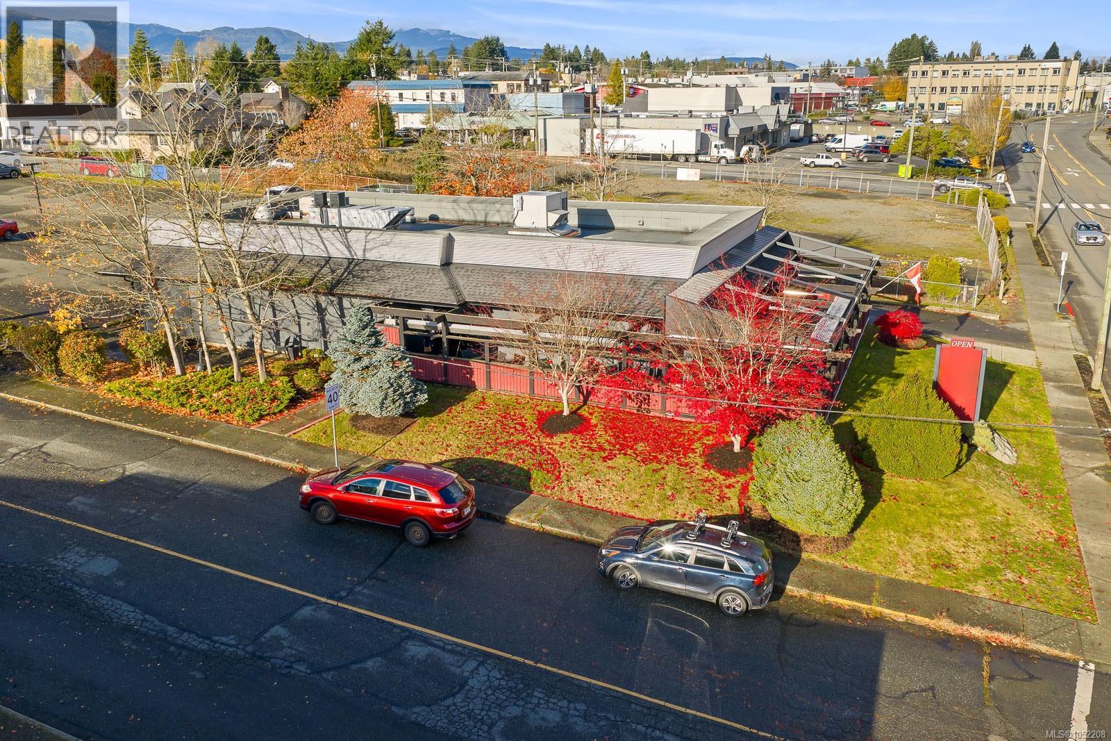 1175 Cliffe Ave, Courtenay - Image 1
