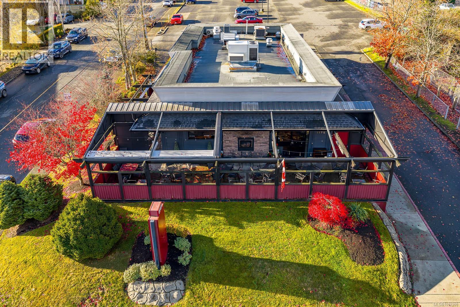 1175 Cliffe Ave, Courtenay - Image 1