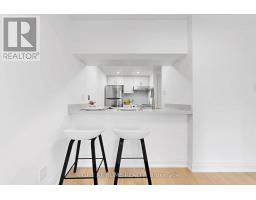 909 - 44 Gerrard Street W, Toronto, ON M5G2K2 Photo 12
