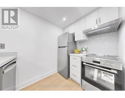 909 - 44 Gerrard Street W, Toronto, ON M5G2K2 Photo 8