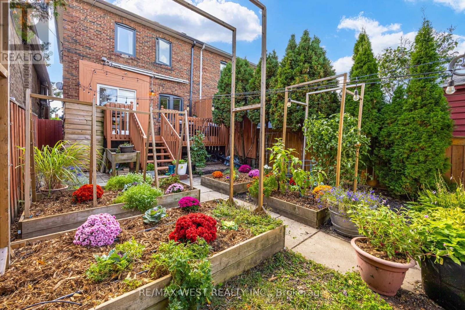258 O'Connor Drive — photo 28