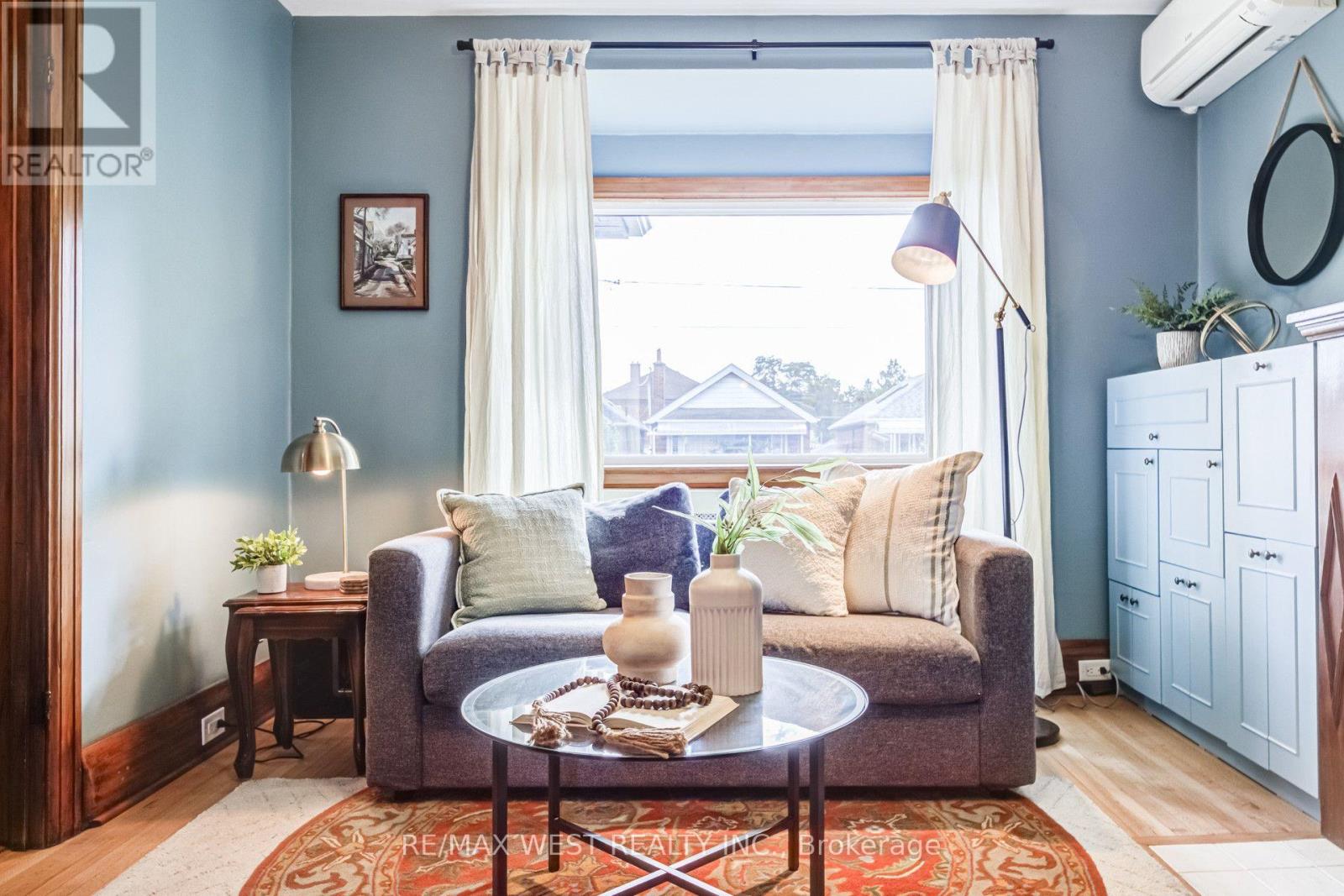 258 O'CONNOR DRIVE - 7