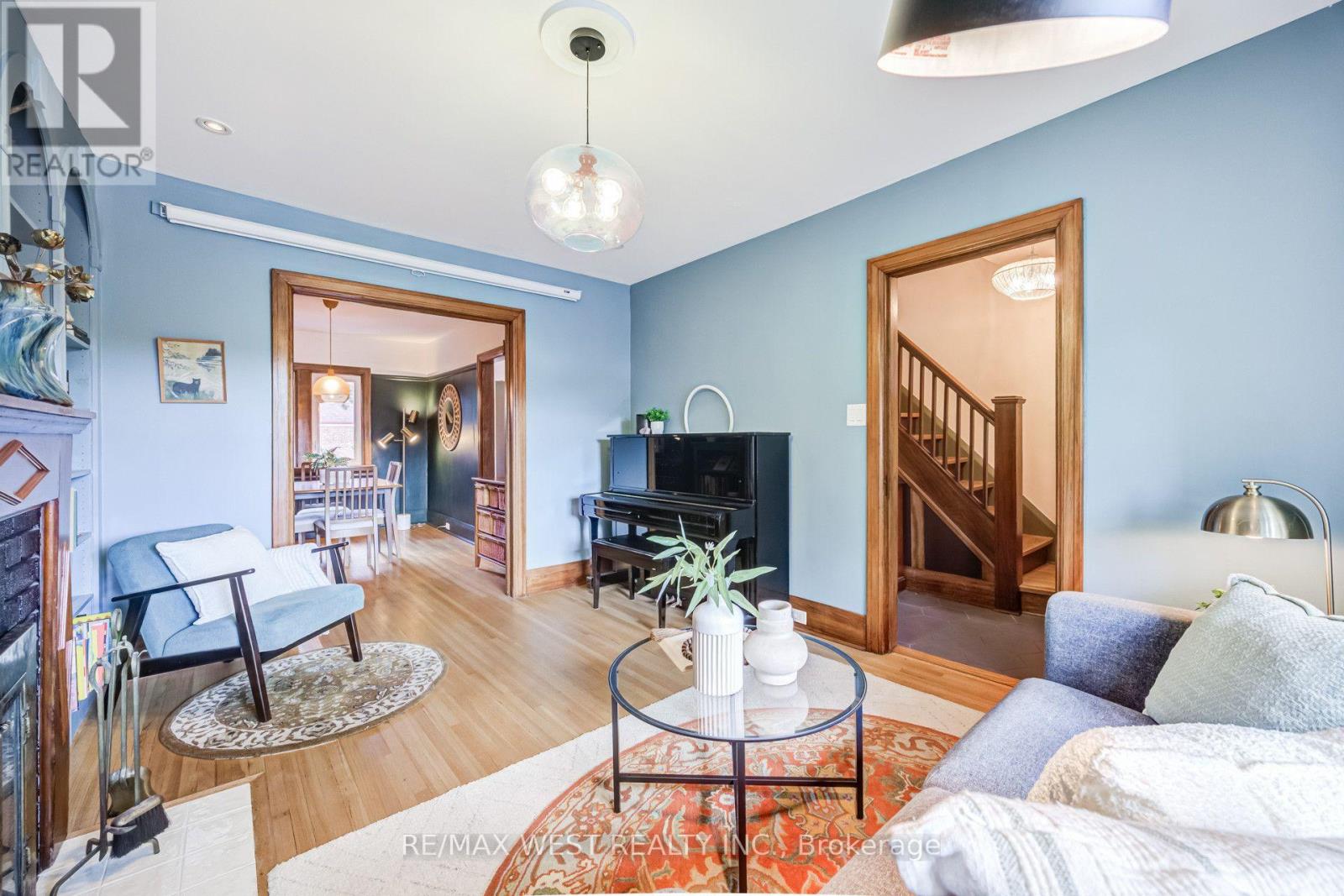 258 O'CONNOR DRIVE - 6